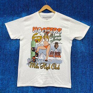 Hooters Mile High Club Wings T-shirt Size Medium